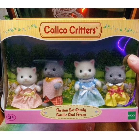 NWT Sylvanian Families Calico Critters Persian Cat Family Set - Picture 1 of 2
